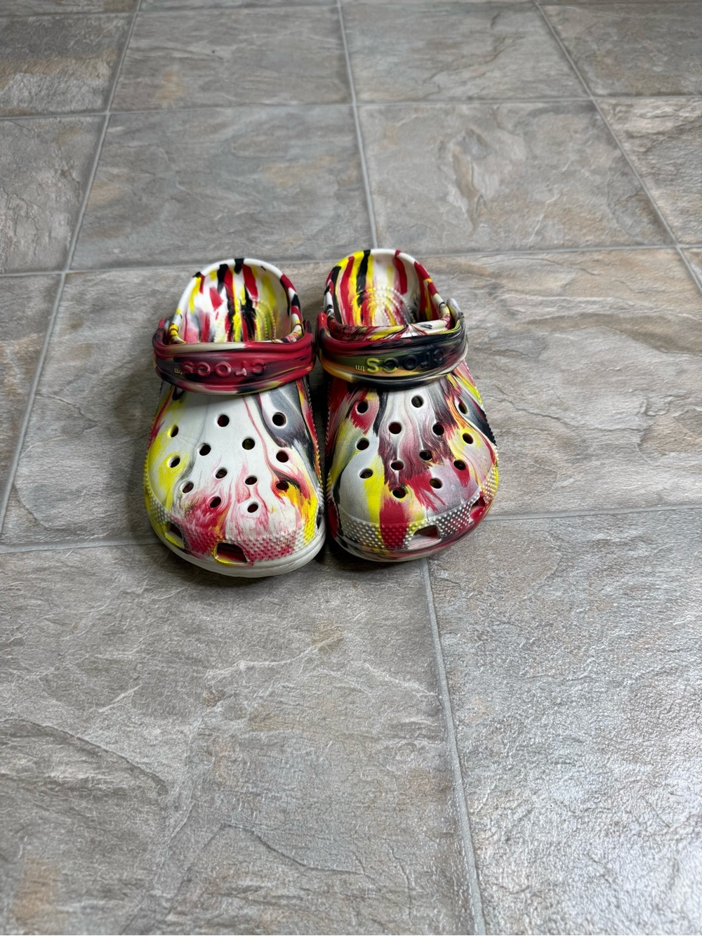 Comfort Crocs Swirl PS Shoe Size 1Y Multicolored Slip On Clog Preowned